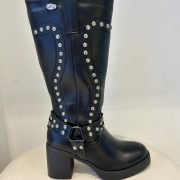 BOTA TACHAS NEGRA