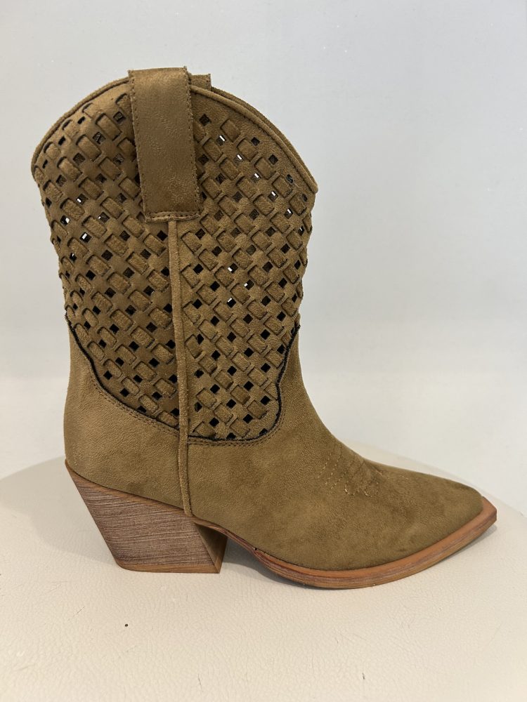 BOTIN COWBOY ARENA
